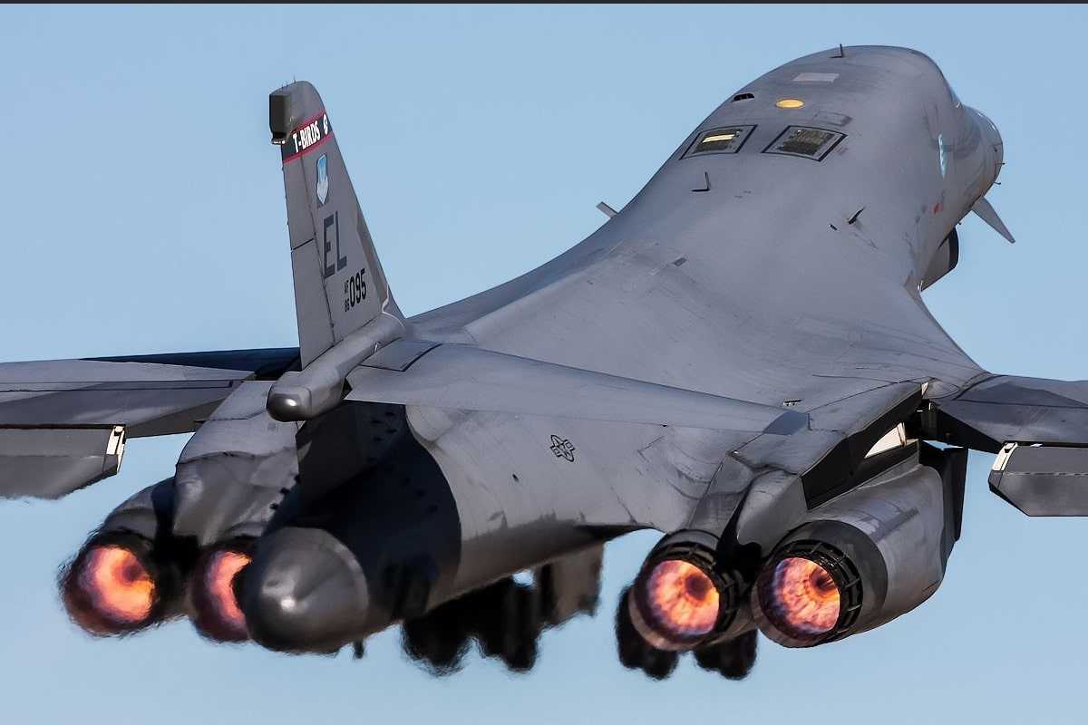 B-1b Lancer. Rockwell b-1b Lancer. Б1 Лансер бомбардировщик. Rockwell b-1 Lancer.