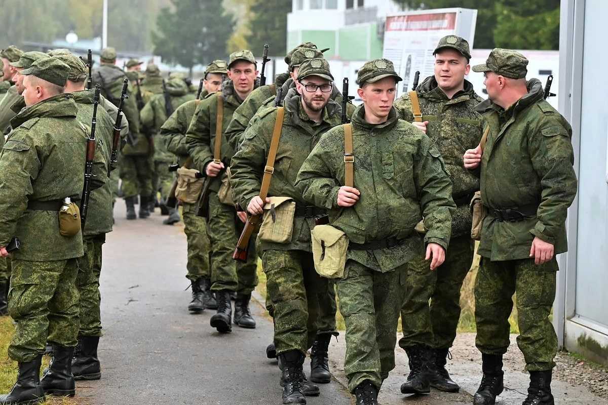 Будет ли мобилизация в марте 24 года. Мобилизация РФ 2023. Солдат Российской армии. Военные сборы. Военные сборы в России.